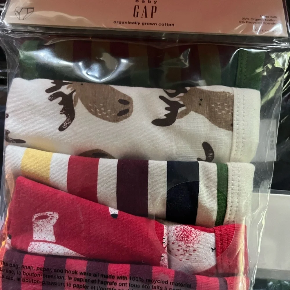 GAP Kids' Five-Pack Briefs - Green, Red, Cream, Blue, Navy underwear NWT